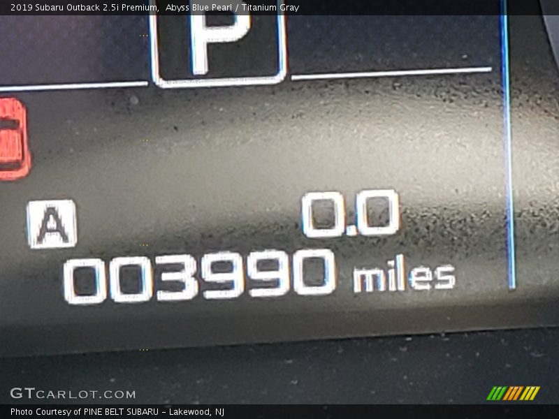 Abyss Blue Pearl / Titanium Gray 2019 Subaru Outback 2.5i Premium