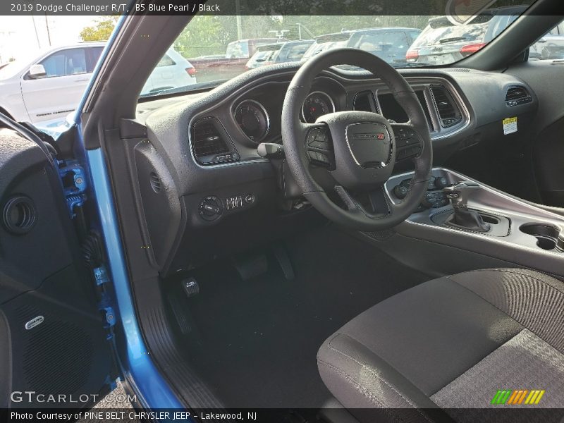 B5 Blue Pearl / Black 2019 Dodge Challenger R/T