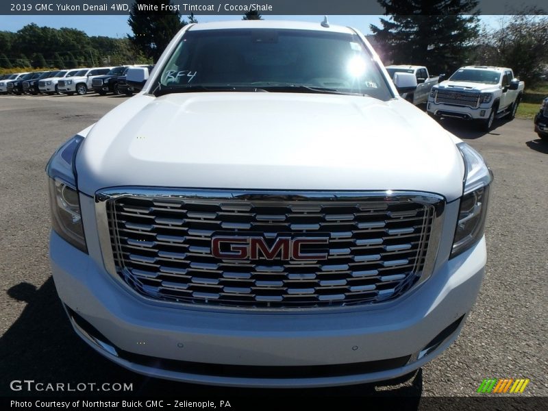 White Frost Tintcoat / Cocoa/Shale 2019 GMC Yukon Denali 4WD