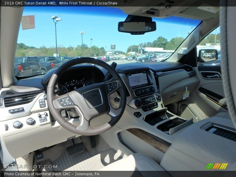 White Frost Tintcoat / Cocoa/Shale 2019 GMC Yukon Denali 4WD