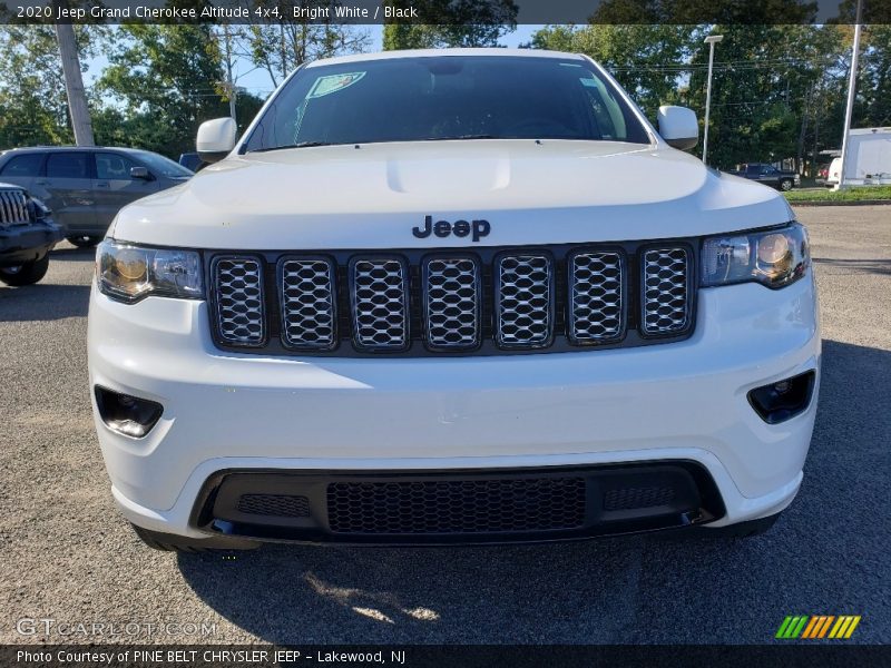 Bright White / Black 2020 Jeep Grand Cherokee Altitude 4x4
