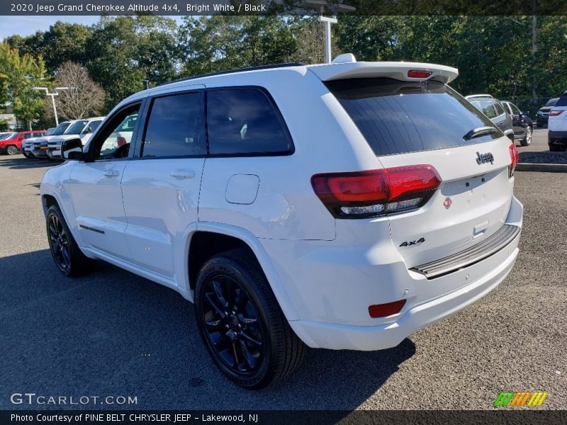 Bright White / Black 2020 Jeep Grand Cherokee Altitude 4x4