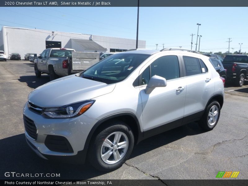Silver Ice Metallic / Jet Black 2020 Chevrolet Trax LT AWD