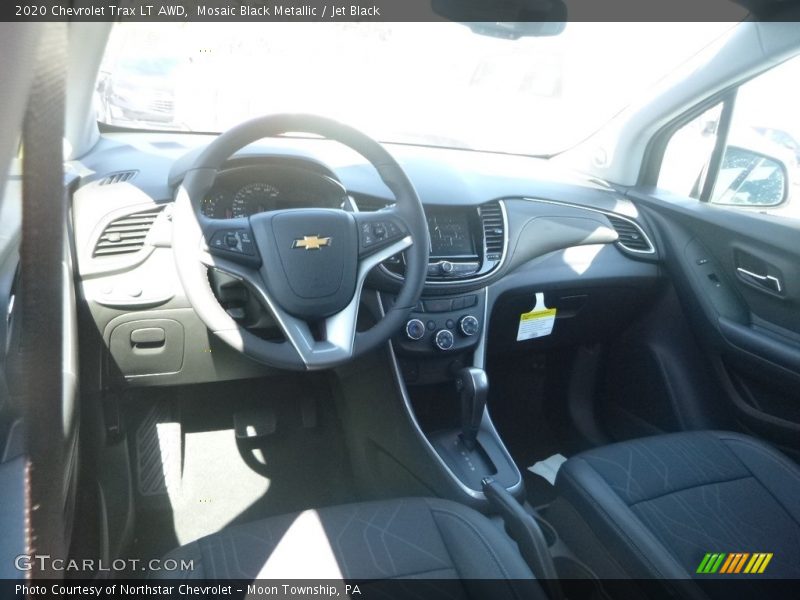 Mosaic Black Metallic / Jet Black 2020 Chevrolet Trax LT AWD
