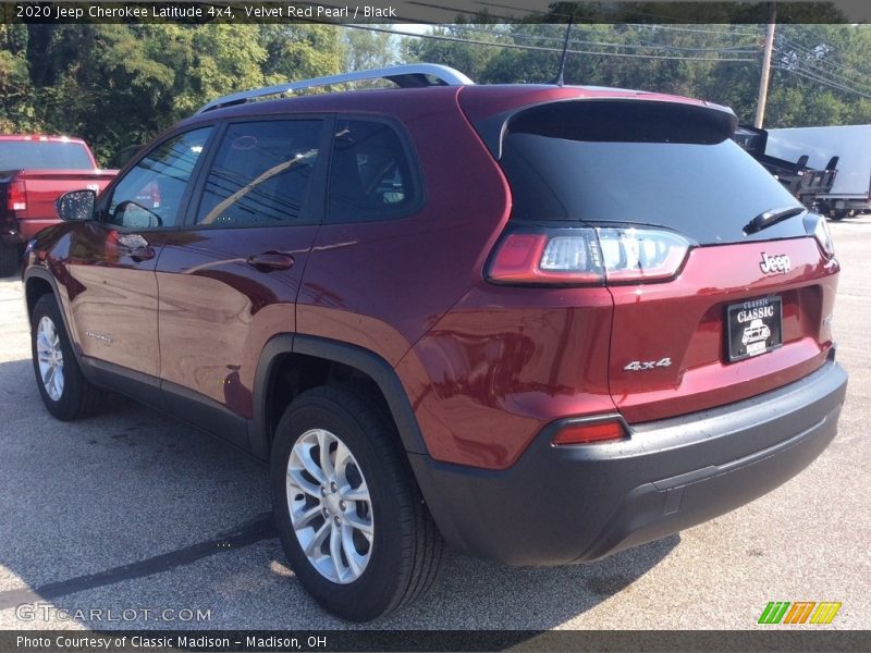 Velvet Red Pearl / Black 2020 Jeep Cherokee Latitude 4x4
