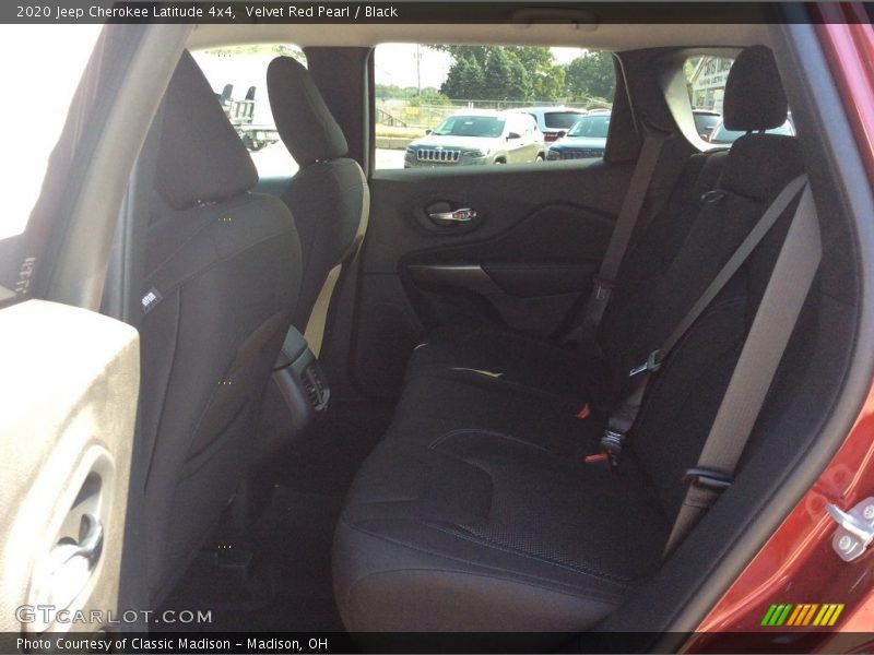 Velvet Red Pearl / Black 2020 Jeep Cherokee Latitude 4x4