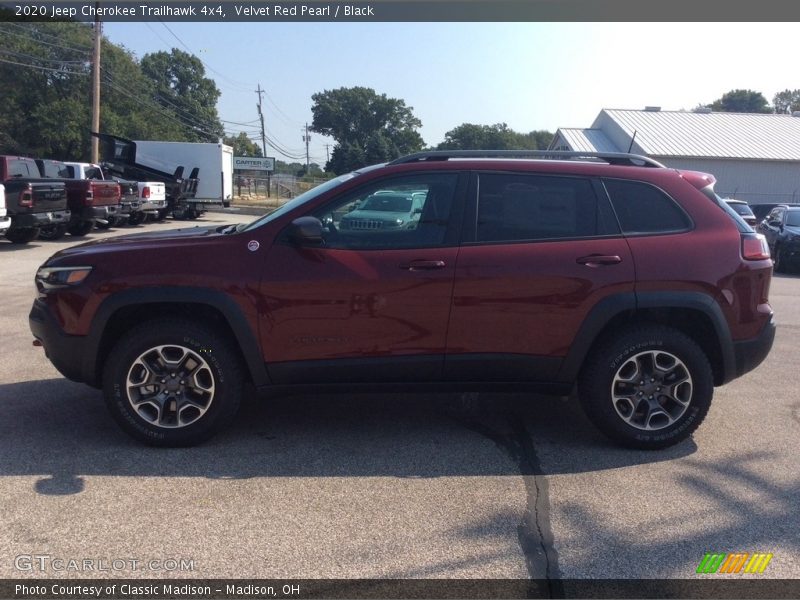 Velvet Red Pearl / Black 2020 Jeep Cherokee Trailhawk 4x4