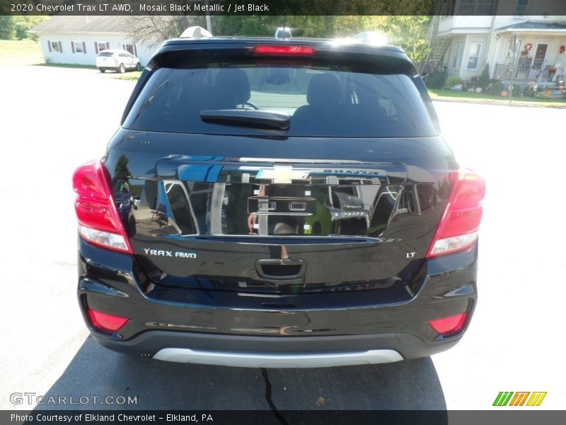 Mosaic Black Metallic / Jet Black 2020 Chevrolet Trax LT AWD