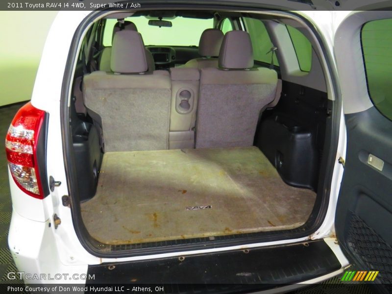 Super White / Ash 2011 Toyota RAV4 I4 4WD