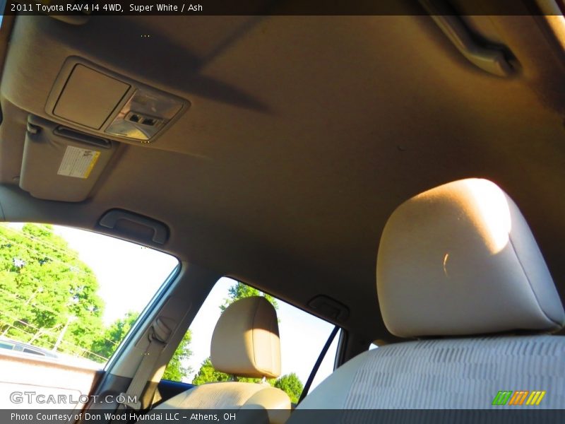 Super White / Ash 2011 Toyota RAV4 I4 4WD