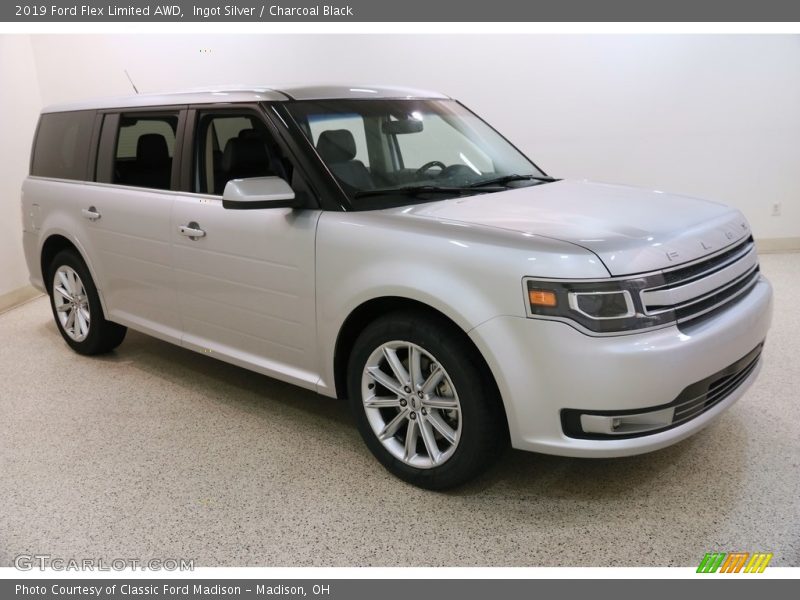 Ingot Silver / Charcoal Black 2019 Ford Flex Limited AWD