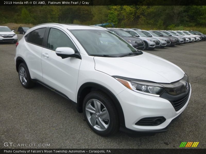 Front 3/4 View of 2019 HR-V EX AWD