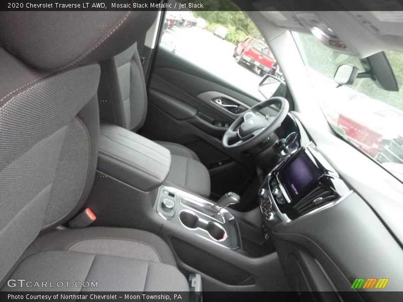 Mosaic Black Metallic / Jet Black 2020 Chevrolet Traverse LT AWD