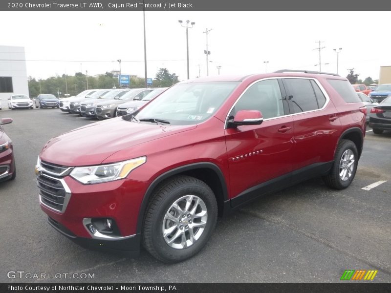 Front 3/4 View of 2020 Traverse LT AWD