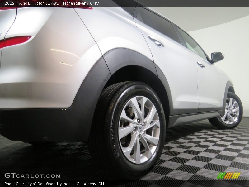 Molten Silver / Gray 2019 Hyundai Tucson SE AWD