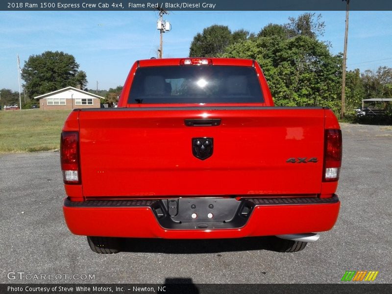 Flame Red / Black/Diesel Gray 2018 Ram 1500 Express Crew Cab 4x4