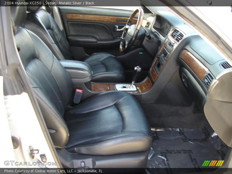 Metallic Silver / Black 2004 Hyundai XG350 L Sedan