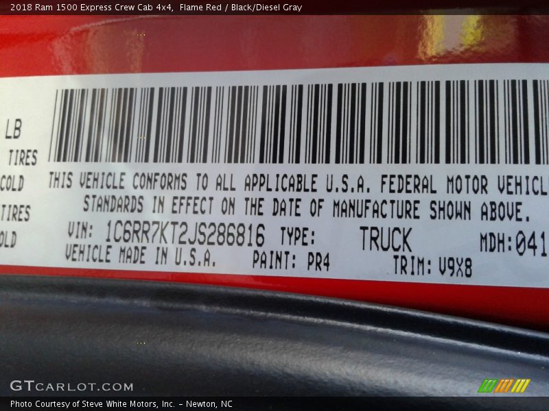 Flame Red / Black/Diesel Gray 2018 Ram 1500 Express Crew Cab 4x4