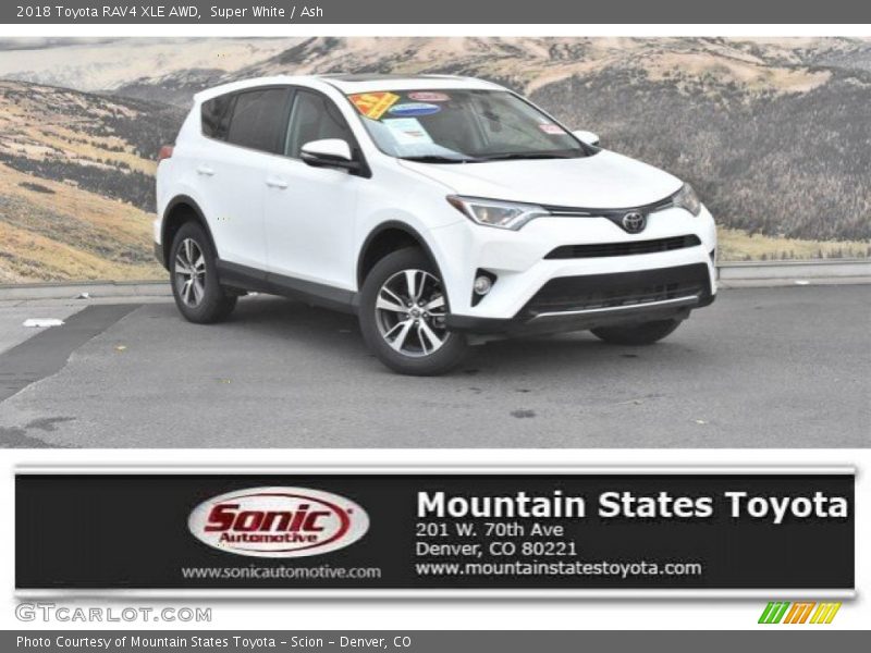 Super White / Ash 2018 Toyota RAV4 XLE AWD