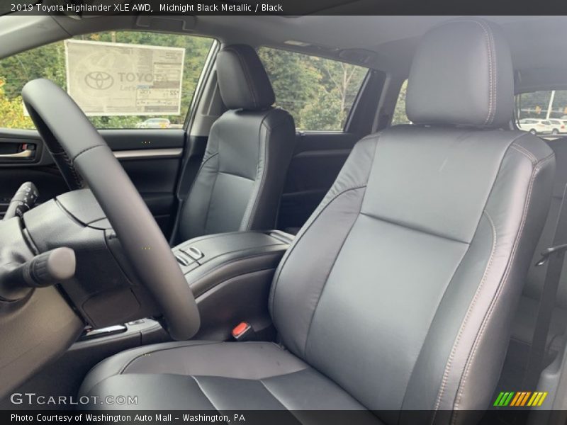 Midnight Black Metallic / Black 2019 Toyota Highlander XLE AWD