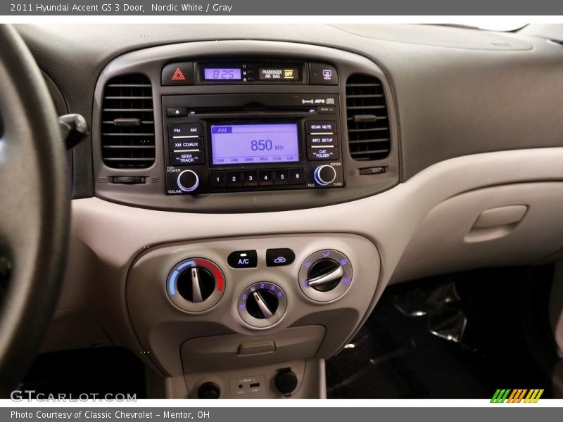 Nordic White / Gray 2011 Hyundai Accent GS 3 Door