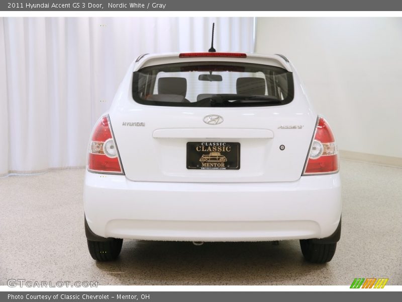 Nordic White / Gray 2011 Hyundai Accent GS 3 Door