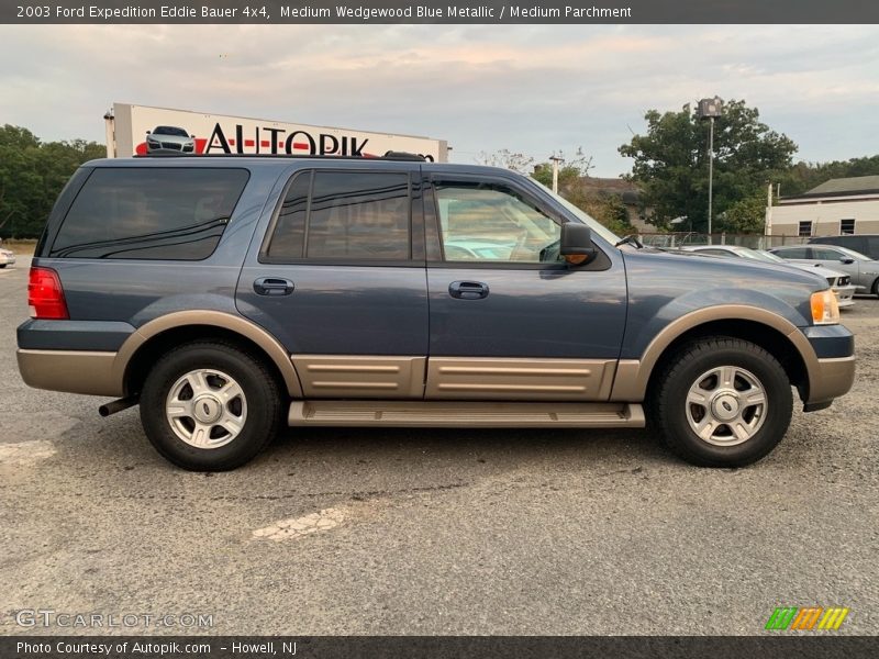 Medium Wedgewood Blue Metallic / Medium Parchment 2003 Ford Expedition Eddie Bauer 4x4