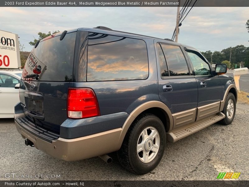 Medium Wedgewood Blue Metallic / Medium Parchment 2003 Ford Expedition Eddie Bauer 4x4