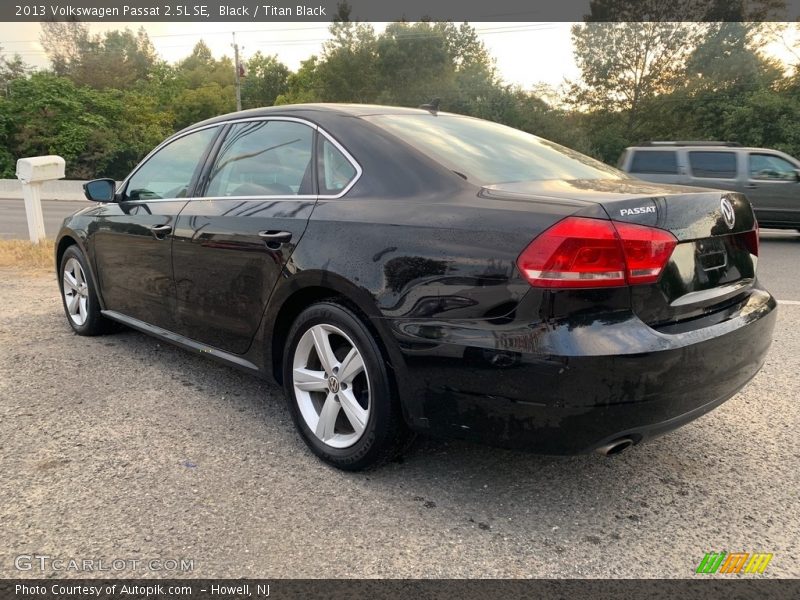 Black / Titan Black 2013 Volkswagen Passat 2.5L SE