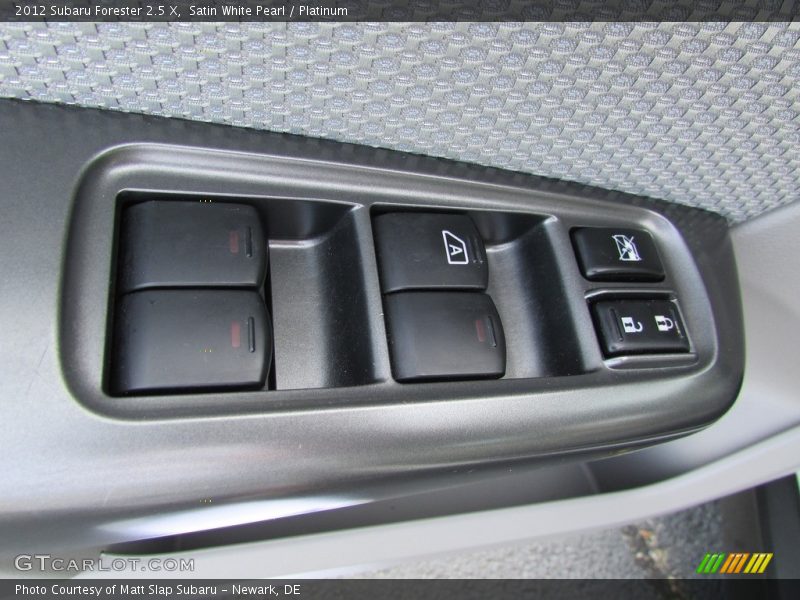 Satin White Pearl / Platinum 2012 Subaru Forester 2.5 X
