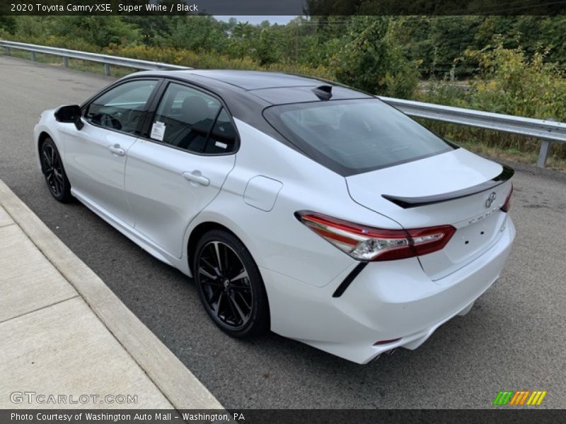 Super White / Black 2020 Toyota Camry XSE
