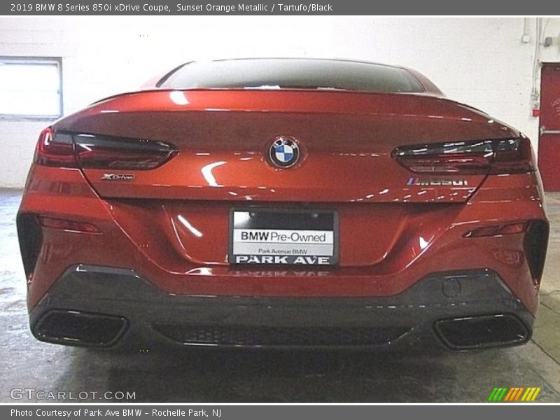 Sunset Orange Metallic / Tartufo/Black 2019 BMW 8 Series 850i xDrive Coupe