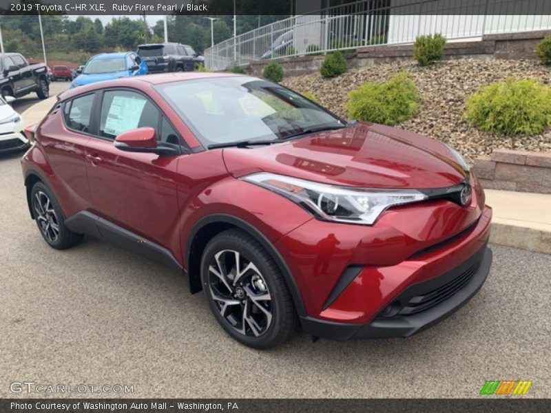 Front 3/4 View of 2019 C-HR XLE
