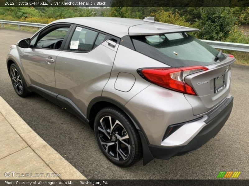 Silver Knockout Metallic / Black 2019 Toyota C-HR XLE