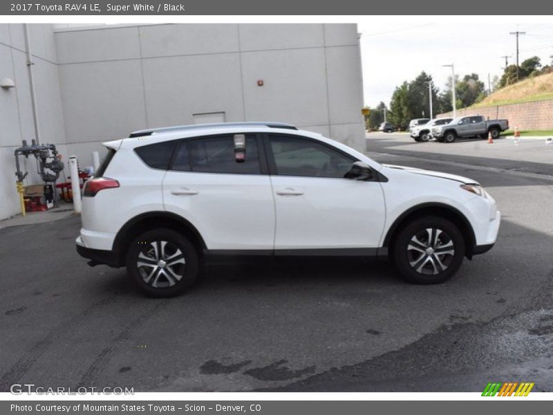 Super White / Black 2017 Toyota RAV4 LE