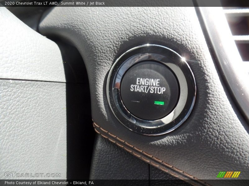 Summit White / Jet Black 2020 Chevrolet Trax LT AWD