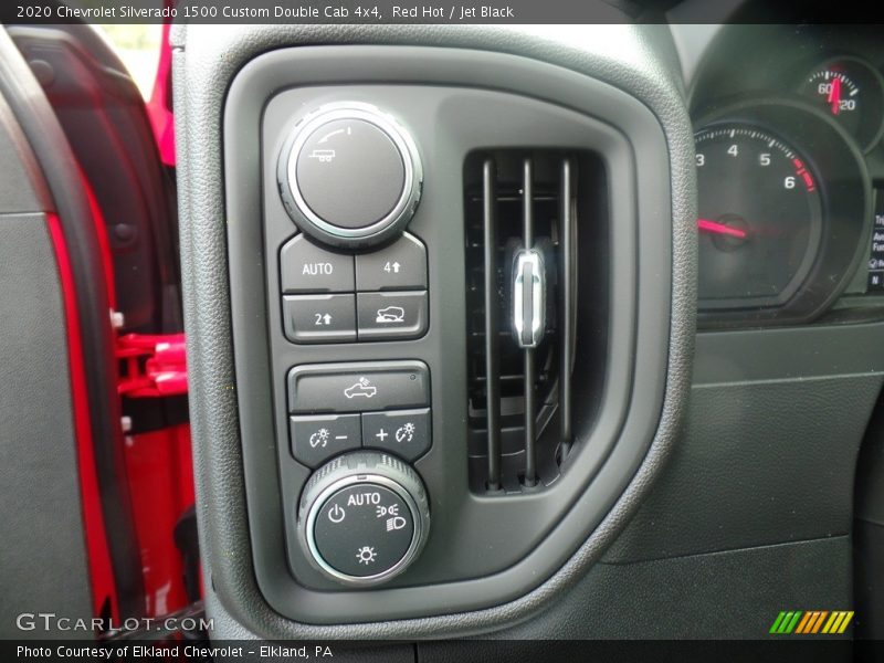 Controls of 2020 Silverado 1500 Custom Double Cab 4x4