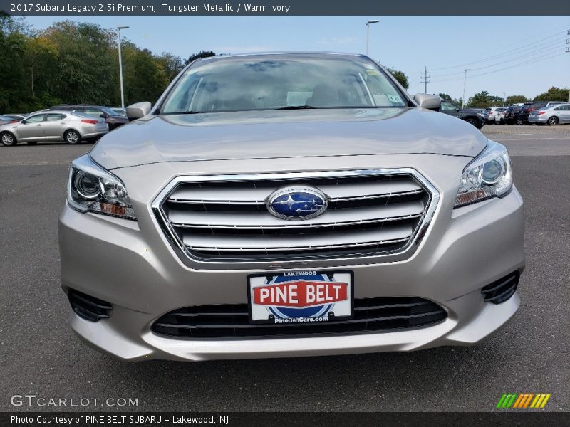 Tungsten Metallic / Warm Ivory 2017 Subaru Legacy 2.5i Premium