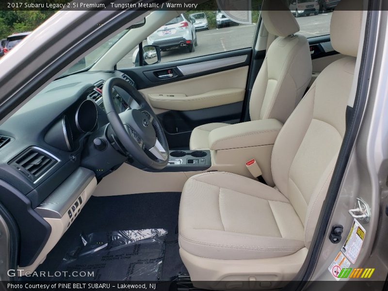 Tungsten Metallic / Warm Ivory 2017 Subaru Legacy 2.5i Premium