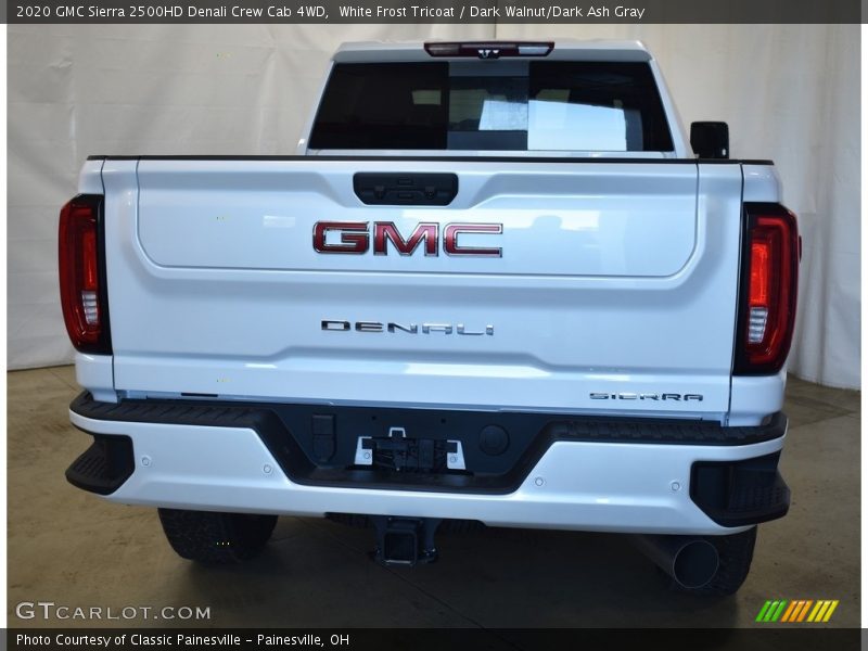 White Frost Tricoat / Dark Walnut/Dark Ash Gray 2020 GMC Sierra 2500HD Denali Crew Cab 4WD