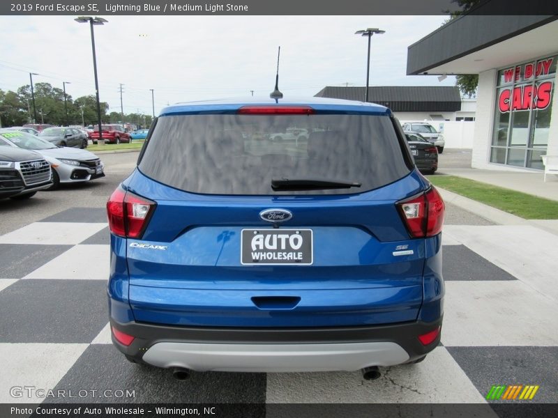 Lightning Blue / Medium Light Stone 2019 Ford Escape SE