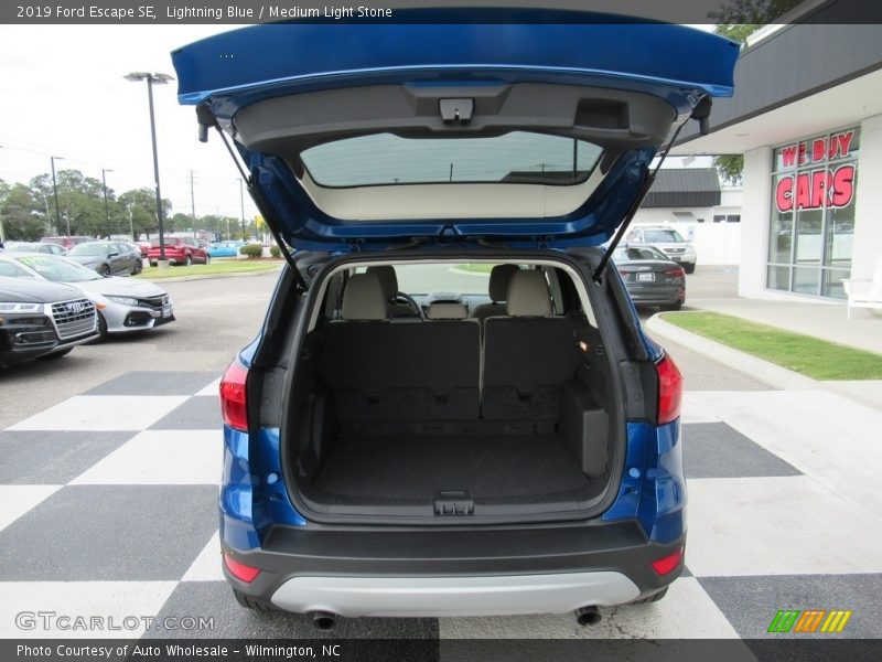 Lightning Blue / Medium Light Stone 2019 Ford Escape SE