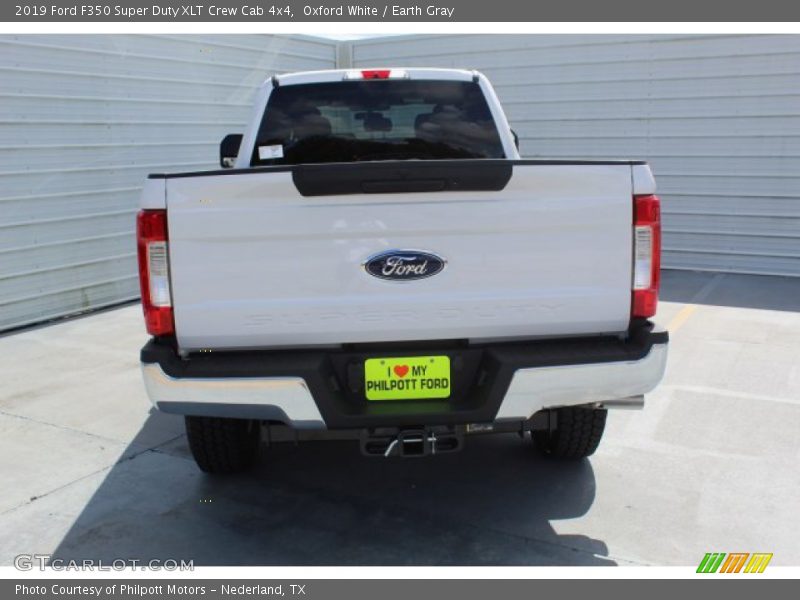 Oxford White / Earth Gray 2019 Ford F350 Super Duty XLT Crew Cab 4x4