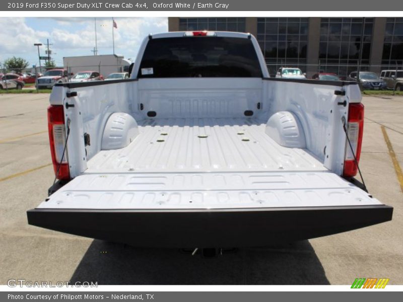 Oxford White / Earth Gray 2019 Ford F350 Super Duty XLT Crew Cab 4x4