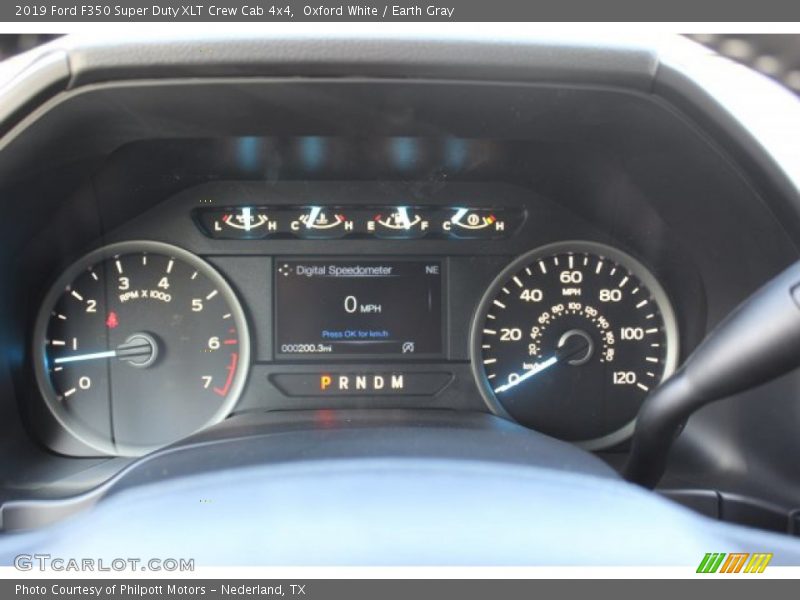 Oxford White / Earth Gray 2019 Ford F350 Super Duty XLT Crew Cab 4x4