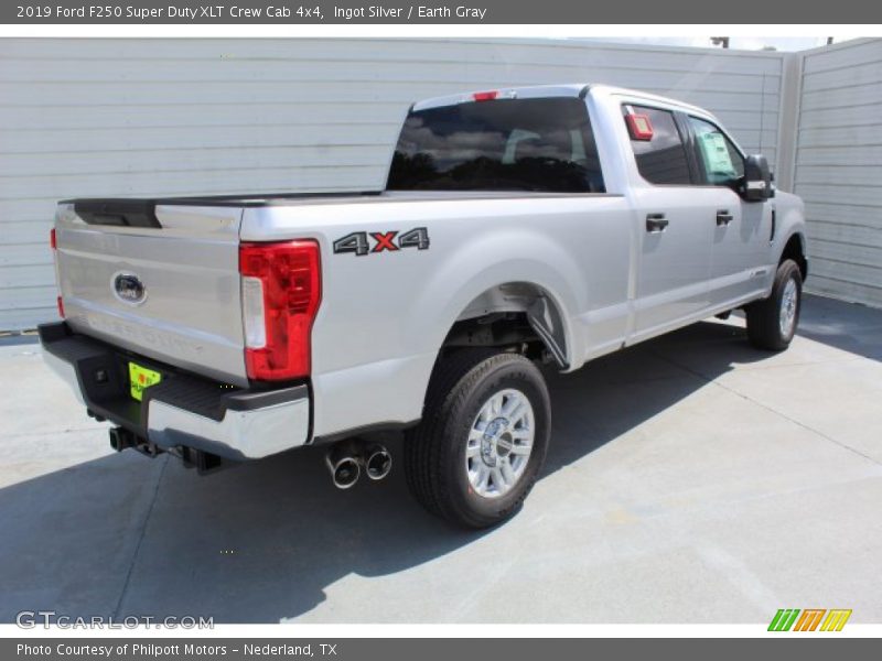 Ingot Silver / Earth Gray 2019 Ford F250 Super Duty XLT Crew Cab 4x4