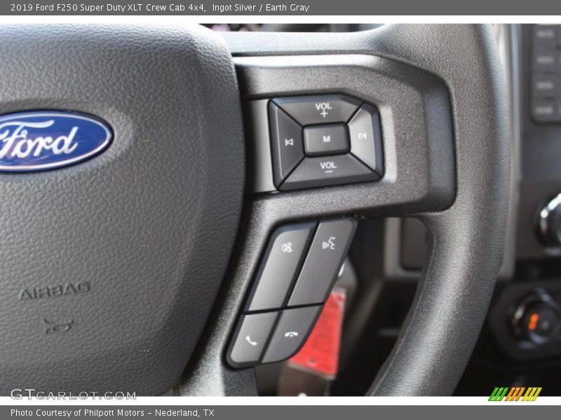 Ingot Silver / Earth Gray 2019 Ford F250 Super Duty XLT Crew Cab 4x4