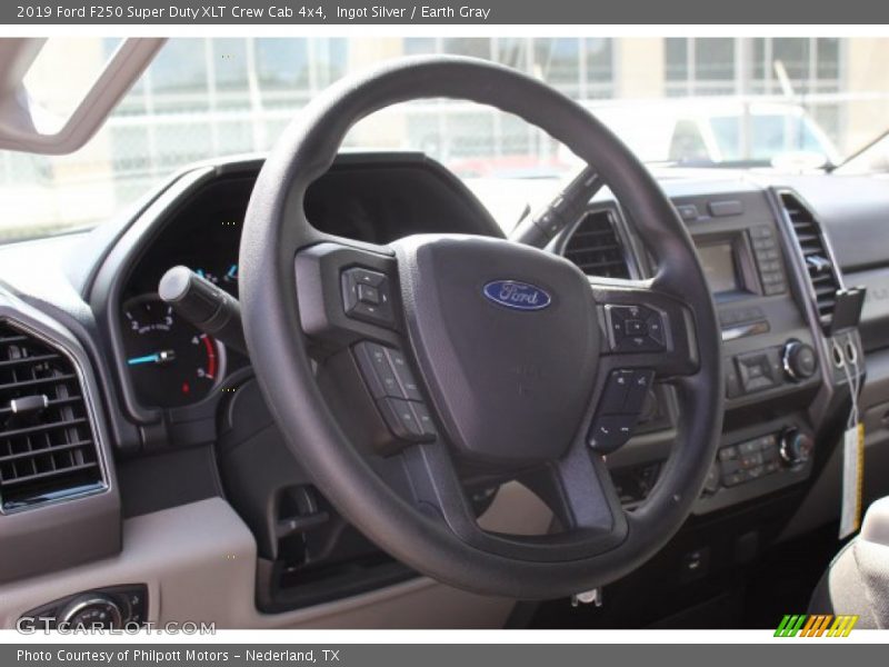 Ingot Silver / Earth Gray 2019 Ford F250 Super Duty XLT Crew Cab 4x4