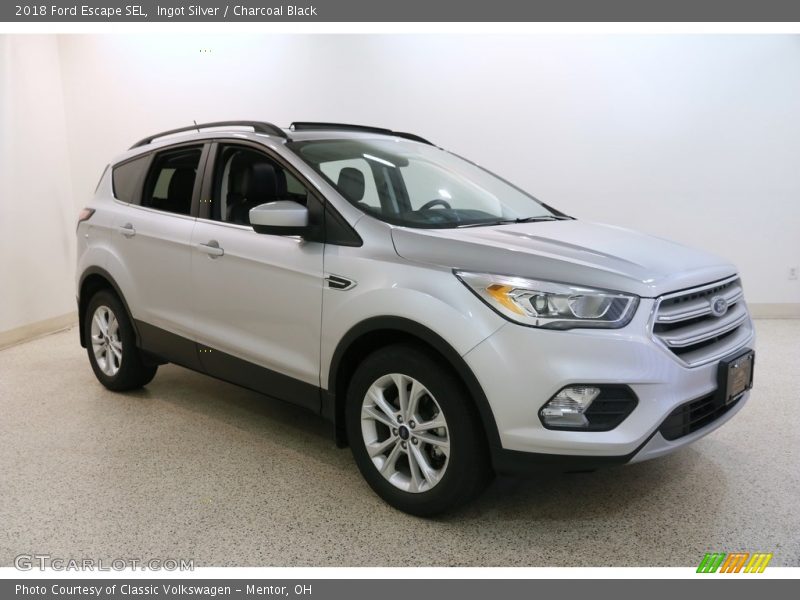 Ingot Silver / Charcoal Black 2018 Ford Escape SEL
