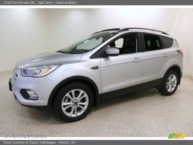 Ingot Silver / Charcoal Black 2018 Ford Escape SEL